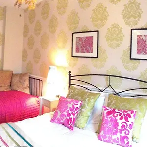 Bed & Breakfast The Hollies, Fulford (York)